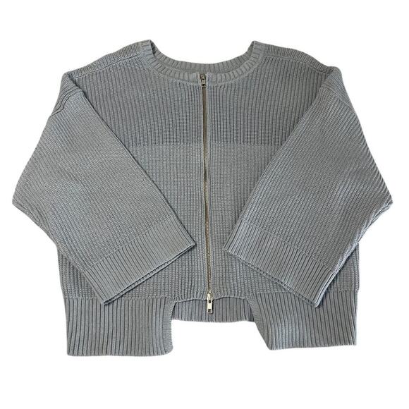Cabi Fair Play Reversible Tight Knit Sweater Sz Large Ribbed Blue Gray Cardigan - Picture 1 of 9